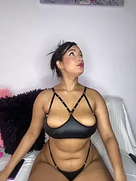 Shantal Lovee online show from March 17, 5:16 pm