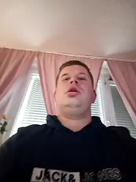 Snapshot of Milda121 chatting on November 13, 7:29 am Milda121 online show from November 13, 7:29 am