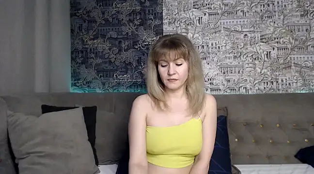 Snapshot of mandy_foxxx chatting on February 10, 8:42 pm mandy foxxx online show from February 10, 8:42 pm