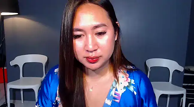 Snapshot of HOTTESTCANDYTS chatting on December 18, 9:04 am HOTTESTCANDYTS online show from December 18, 9:04 am