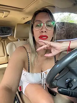 Gatitacarlita online show from April 21, 6:12 pm