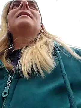 IsabelleCraft online show from March 22, 1:41 pm