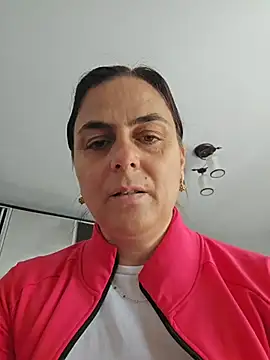 IsabelleCraft online show from April 27, 11:30 am