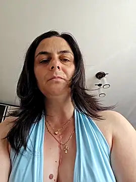 Snapshot of IsabelleCraft chatting on June 7, 9:13 am IsabelleCraft online show from June 7, 9:13 am
