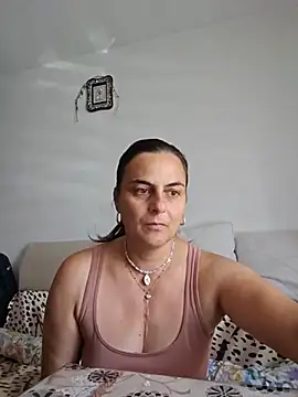 Snapshot of IsabelleCraft chatting on July 27, 12:12 pm IsabelleCraft online show from July 27, 12:12 pm