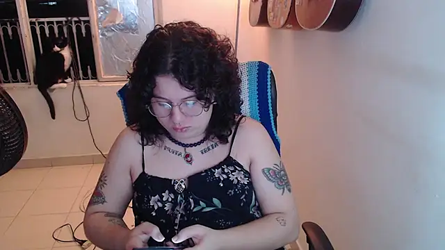 Smoke trip Alicia online show from December 18, 10:10 am