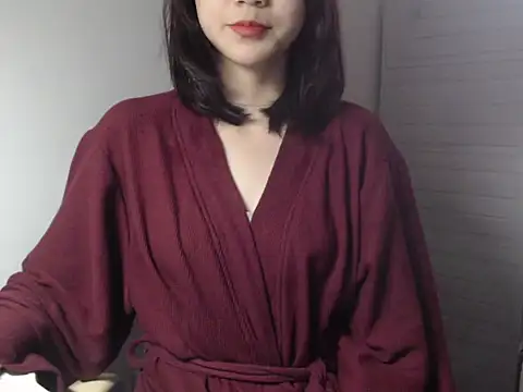 Snapshot of Bigg_Pussyy_Catt chatting on December 16, 4:45 am Bigg Pussyy Catt online show from December 16, 4:45 am