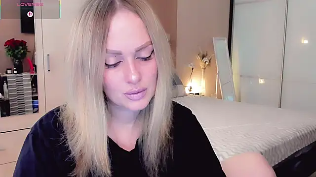 Libby Nora online show from March 10, 9:36 am