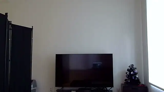 Snapshot of WetFlower69 chatting on January 8, 1:31 pm WetFlower69 online show from January 8, 1:31 pm