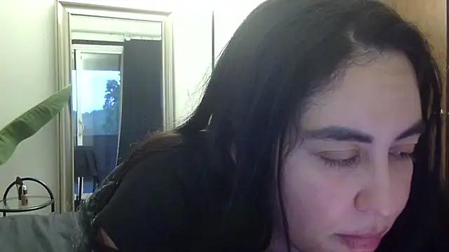 Snapshot of WetFlower69 chatting on May 24, 11:54 pm WetFlower69 online show from May 24, 11:54 pm