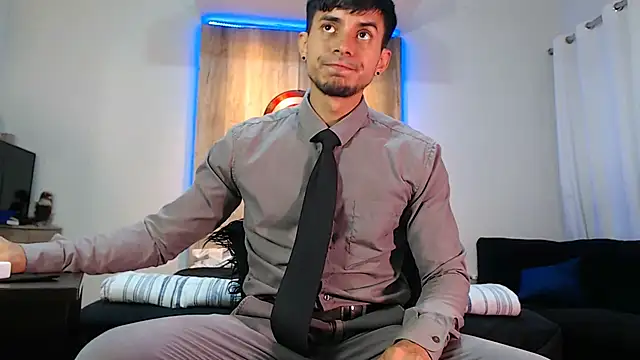 Andrew 4  online show from February 8, 2:04 am