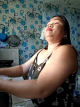 Snapshot of XXLorie_02 chatting on July 5, 11:23 pm XXLorie 02 online show from July 5, 11:23 pm