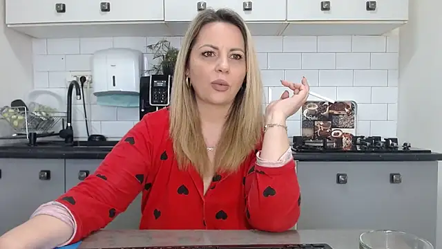 erikaerika online show from January 28, 10:02 am