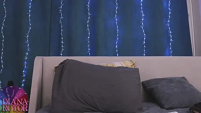 Snapshot of diana_rotor chatting on December 16, 3:44 am diana rotor online show from December 16, 3:44 am