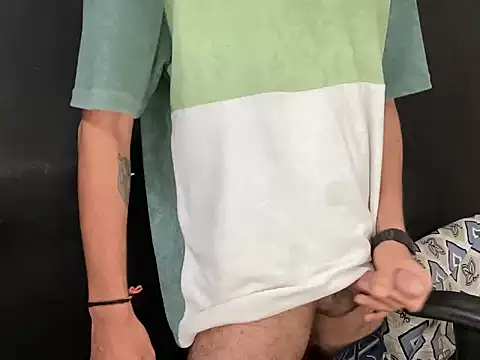 Snapshot of nielbhai88 chatting on March 23, 8:51 am nielbhai88 online show from March 23, 8:51 am