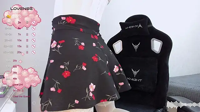 SkyqueenI online show from March 20, 12:00 pm