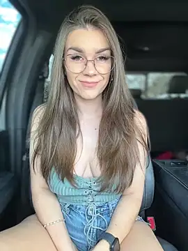 MaggyMayI online show from February 15, 6:04 pm