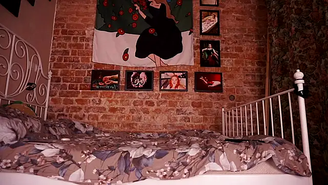 Evelively online show from October 24, 3:14 am