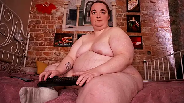 Evelively online show from April 19, 3:00 pm