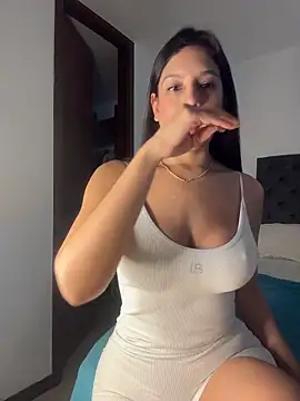 kamivolkano online show from February 3, 5:18 pm