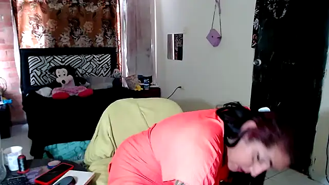 Sashaferrari2000 online show from March 15, 7:16 pm