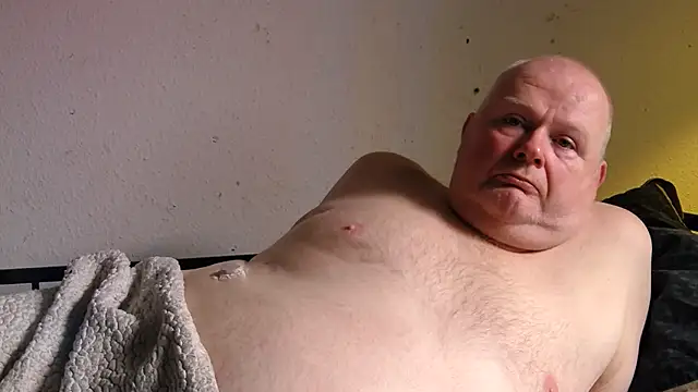 Snapshot of Vandrino chatting on January 3, 1:38 am Vandrino online show from January 3, 1:38 am