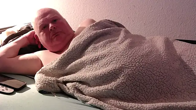 Snapshot of Vandrino chatting on January 12, 6:28 am Vandrino online show from January 12, 6:28 am