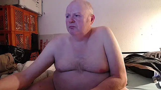 Snapshot of Vandrino chatting on January 25, 6:12 am Vandrino online show from January 25, 6:12 am