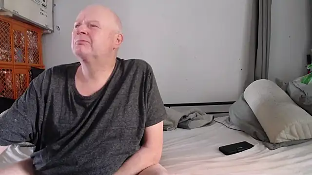 Snapshot of Vandrino chatting on October 19, 2:50 pm Vandrino online show from October 19, 2:50 pm