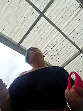 PinkTheHawk online show from March 29, 4:23 am