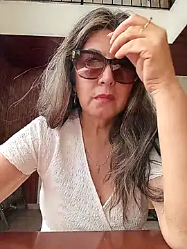 emma tour online show from April 20, 1:47 pm