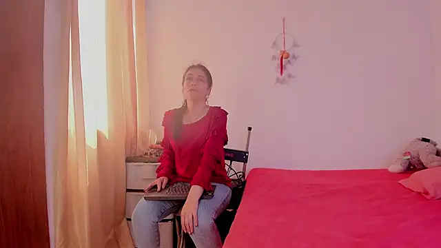 girasol walton online show from February 7, 3:52 pm