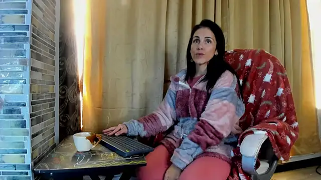 girasol walton online show from March 15, 3:27 pm