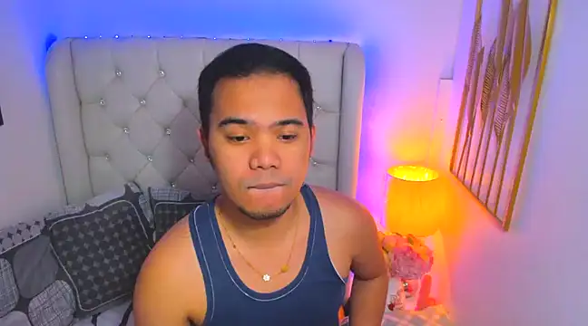 AsianZero online show from February 11, 5:18 pm