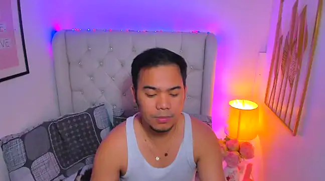 AsianZero online show from February 15, 9:15 pm