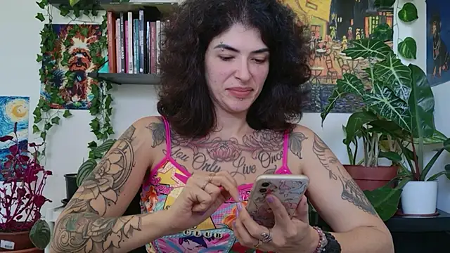 TaliMajesty online show from April 21, 10:10 am