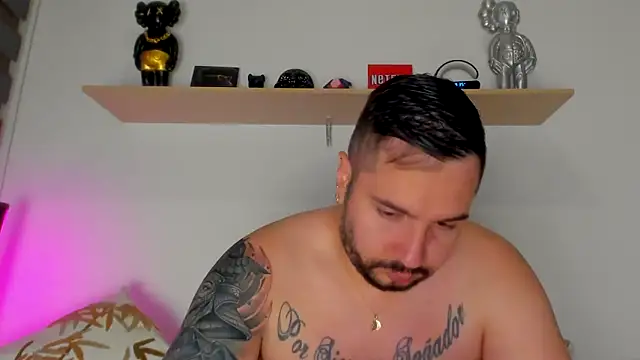 camilo restrepo21 online show from October 3, 12:29 am