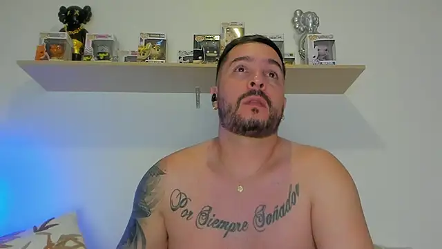 camilo restrepo21 online show from March 27, 3:45 am