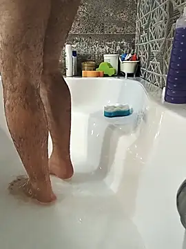 Lucy 1 roso online show from December 5, 7:10 pm