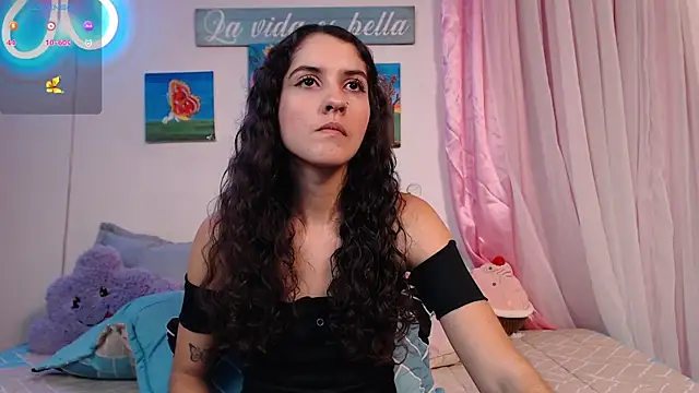 lailypink online show from December 7, 2:31 am