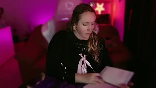 kisicaxx online show from March 7, 6:54 pm