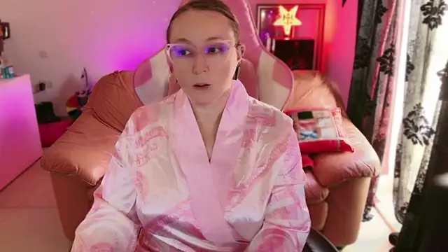 kisicaxx online show from March 10, 12:48 pm