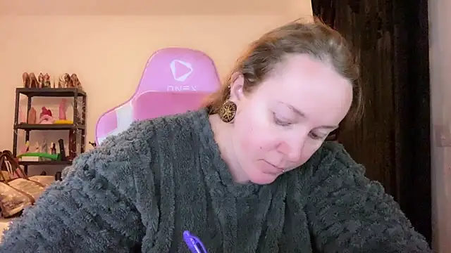 kisicaxx online show from March 1, 6:43 pm