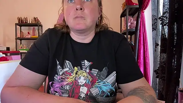 kisicaxx online show from April 26, 3:42 pm