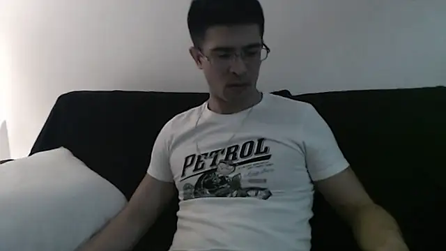 Snapshot of SebastianReiss chatting on February 21, 8:16 pm SebastianReiss online show from February 21, 8:16 pm