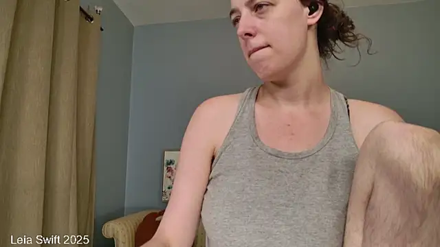 LeiaSwift online show from October 5, 9:07 am