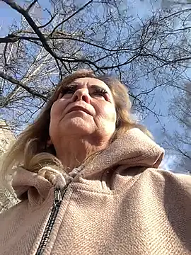 Irina2909xh online show from March 31, 12:27 pm