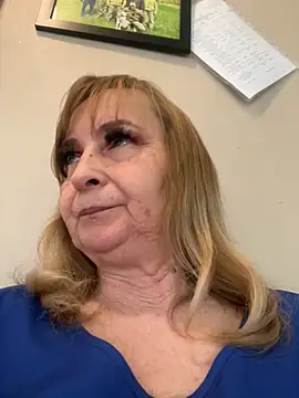 Irina2909xh online show from April 23, 10:25 am