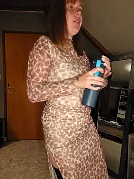 Snapshot of MissGirly chatting on October 5, 6:28 pm MissGirly online show from October 5, 6:28 pm