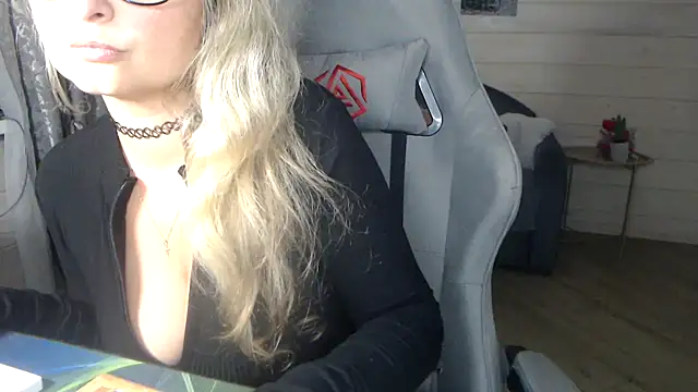 Snapshot of RubiLakros chatting on September 8, 7:13 pm RubiLakros online show from September 8, 7:13 pm